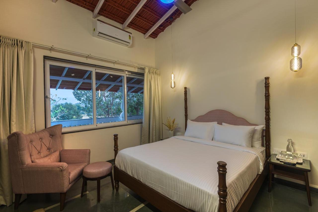 Saffronstays Mariposa By The River Rio, Karjat Exteriör bild